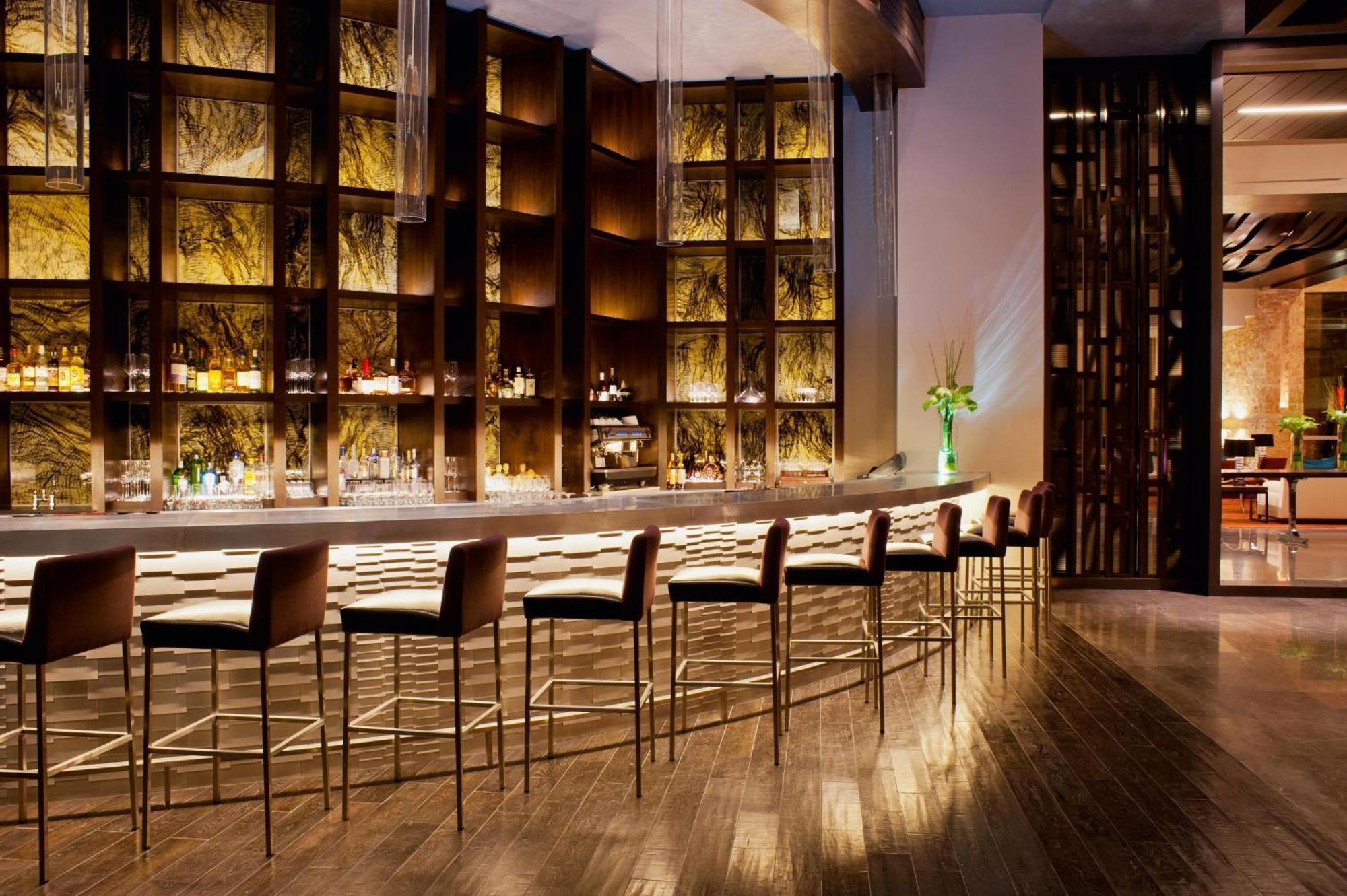 Vogo Abu Dhabi Golf Resort & Spa Formerly The Westin Abu Dhabi Golf Resort & Spa Εξωτερικό φωτογραφία The bar at the Mandarin Oriental, Washington DC